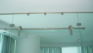 BÁO GIÁ VÁCH KÍNH MẶT TIỀN